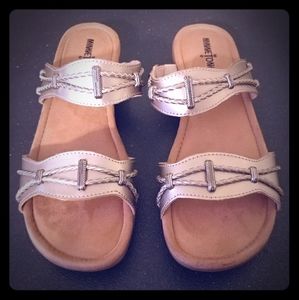 Minnetonka "Monterrey" Light Gold Open-Toe Sandal Slides; Sz 9; NIB